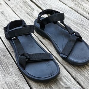 Teva  |  Size 12